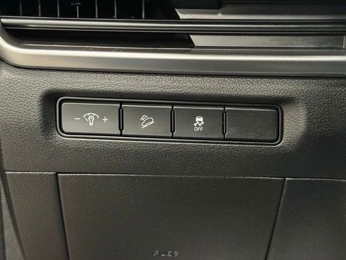 Used 2024 Kia Telluride S w/ S Sunroof Package FWD image 15