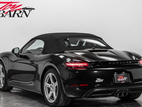 Used 2019 Porsche 718 Boxster Base image 11