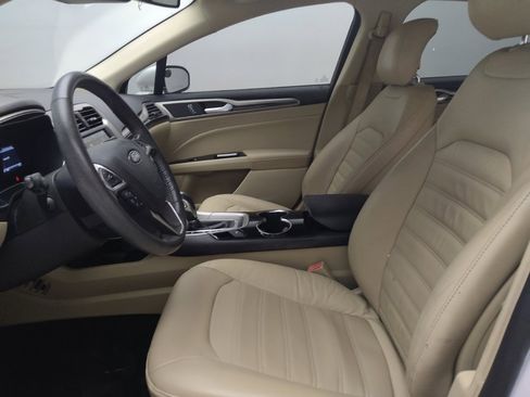 Used 2015 Ford Fusion SE w/ Equipment Group 202A image 17