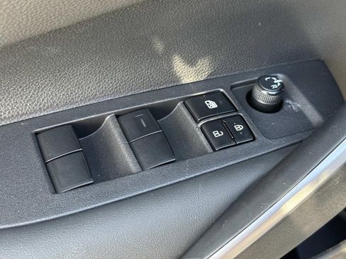 Used 2024 Toyota Corolla SE FWD image 20