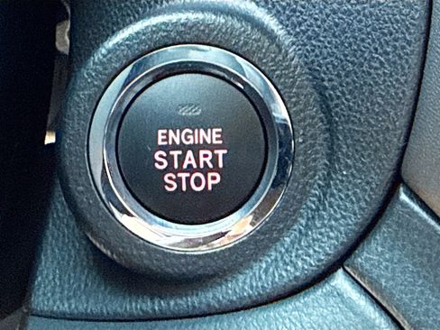 Certified 2025 Subaru Legacy Limited image 37