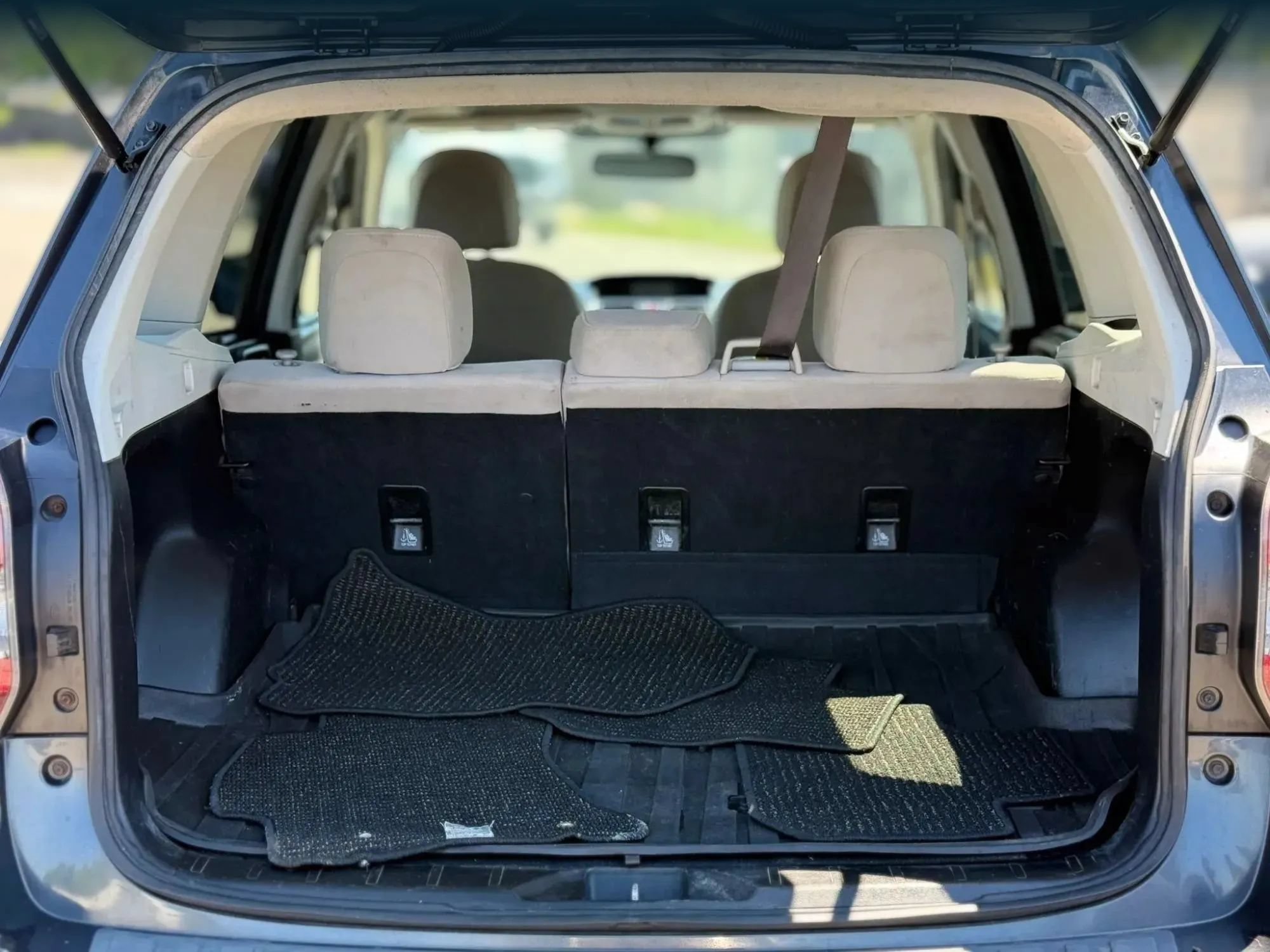 Used 2015 Subaru Forester 2.5i Premium w/ All-Weather Package AWD/4WD image 28