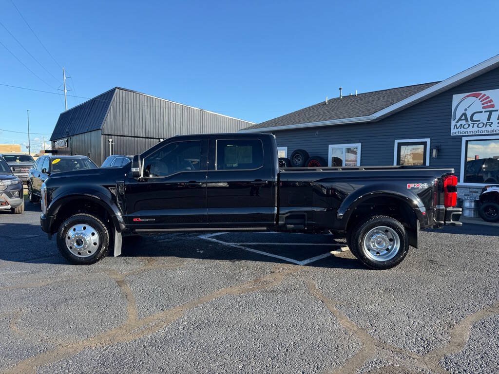 Used 2025 Ford F450 Platinum w/ FX4 Off-Road Package AWD/4WD image 2