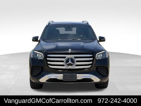 Used 2024 Mercedes-Benz GLS 450 4MATIC image 3