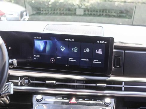 Used 2025 Hyundai Santa Fe SEL FWD image 18