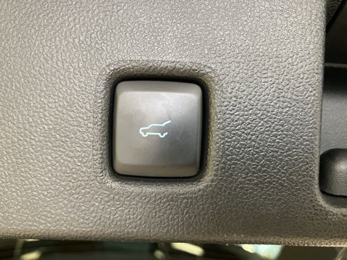 Certified 2020 Ford Escape SEL image 29