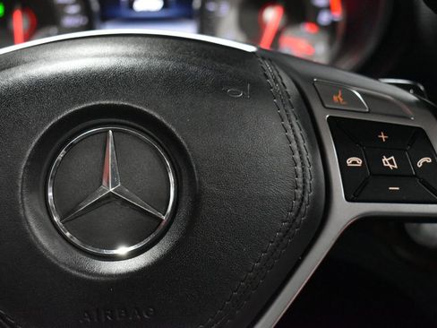 Used 2014 Mercedes-Benz SL 550 image 28