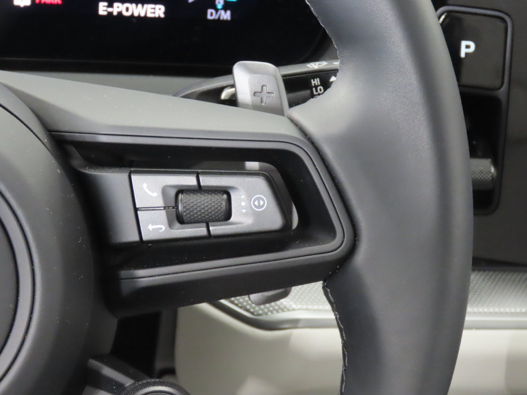 Certified 2026 Porsche Cayenne E-Hybrid AWD/4WD image 22