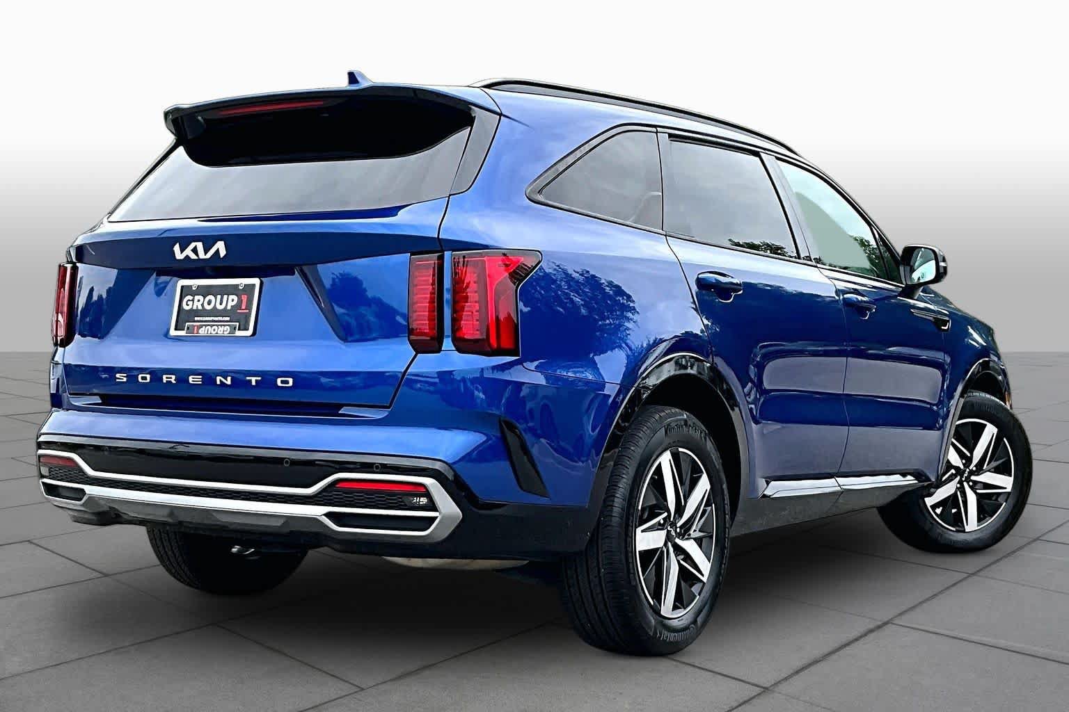 Used 2022 Kia Sorento S w/ Panoramic Sunroof Package FWD image 12