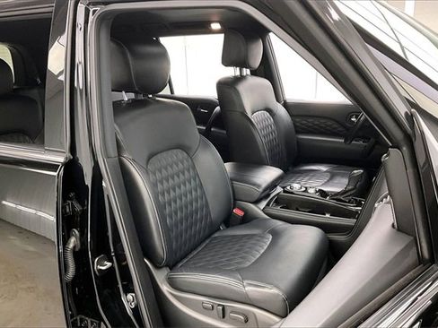 Used 2021 INFINITI QX80 Sensory w/ All-Season Package image 7