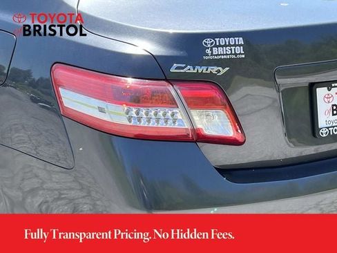 Used 2011 Toyota Camry LE w/ LE Extra-Value Pkg FWD image 5
