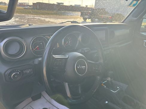 Used 2021 Jeep Wrangler Unlimited Sport image 26