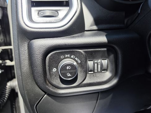 Used 2026 RAM 3500 Laramie AWD/4WD image 20