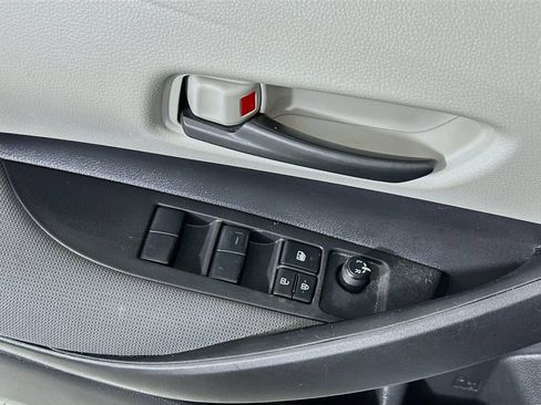 Used 2022 Toyota Corolla LE FWD image 21
