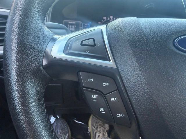 Used 2024 Ford Edge SEL AWD/4WD image 23