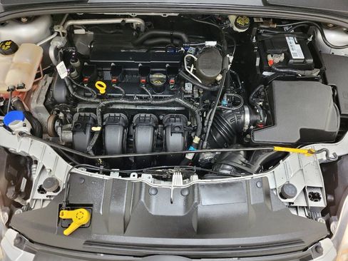 Used 2014 Ford Focus SE image 30