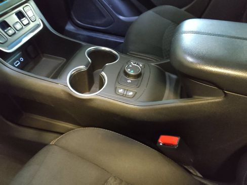 Used 2018 GMC Terrain SLE w/ Driver Convenience Package image 26