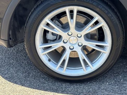 Used 2022 Tesla Model Y Long Range AWD/4WD image 9