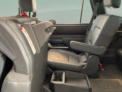 Certified 2024 Toyota Sequoia Platinum AWD/4WD image 26