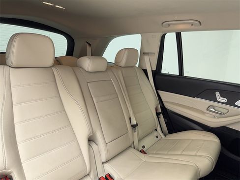 Used 2021 Mercedes-Benz GLS 450 4MATIC image 51