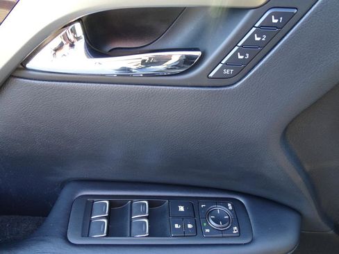 Used 2019 Lexus RX 450h AWD w/ Navigation Package image 19