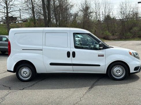 Used 2022 RAM ProMaster City Tradesman image 5