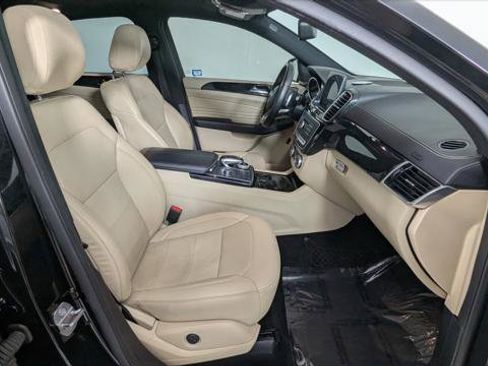 Used 2019 Mercedes-Benz GLE 43 AMG AMG GLE 43 w/ Premium 3 Package image 18