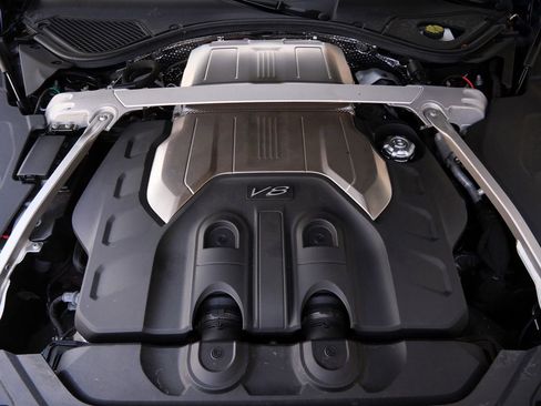 Used 2023 Bentley Flying Spur Azure image 29