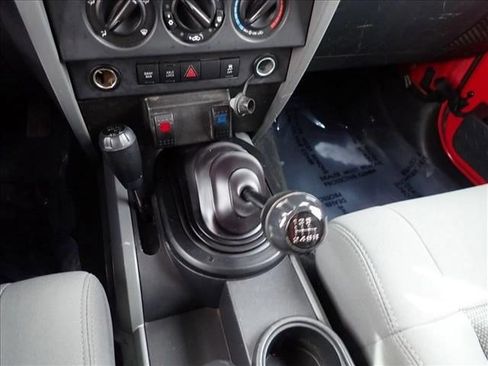 Used 2010 Jeep Wrangler Unlimited Rubicon w/ Trailer Tow Group AWD/4WD image 20
