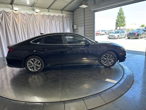 Used 2023 Hyundai Sonata SEL FWD image 4