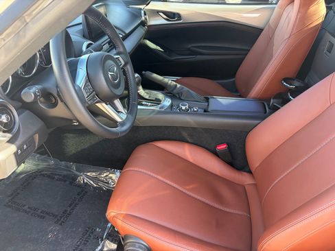 Used 2023 MAZDA MX-5 Miata Grand Touring RWD image 12