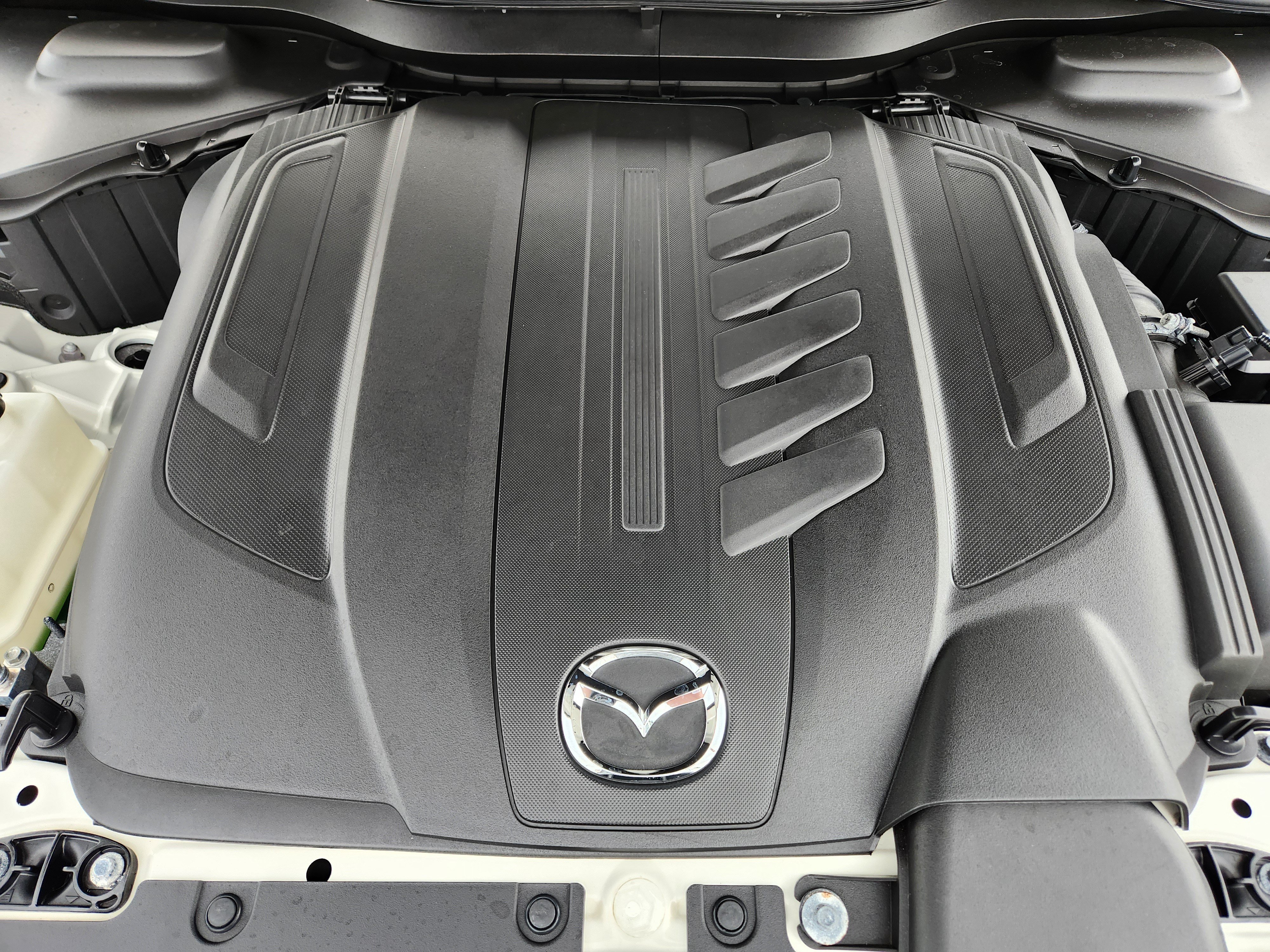 Certified 2024 MAZDA CX-90 3.3 Turbo w/ Preferred Plus AWD/4WD image 9