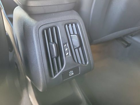 Used 2026 BMW X2 xDrive28i AWD/4WD image 22