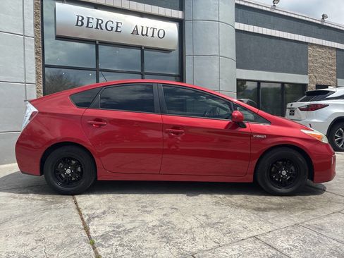 Used 2013 Toyota Prius Four w/ Deluxe Solar Roof Pkg FWD image 6