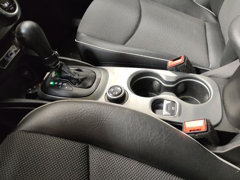 Used 2016 FIAT 500X Trekking image 26