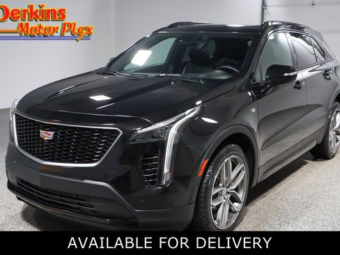 Used 2022 Cadillac XT4 Sport image 1