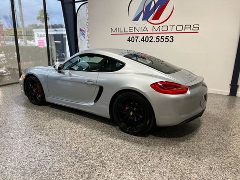 Used 2016 Porsche Cayman S image 2