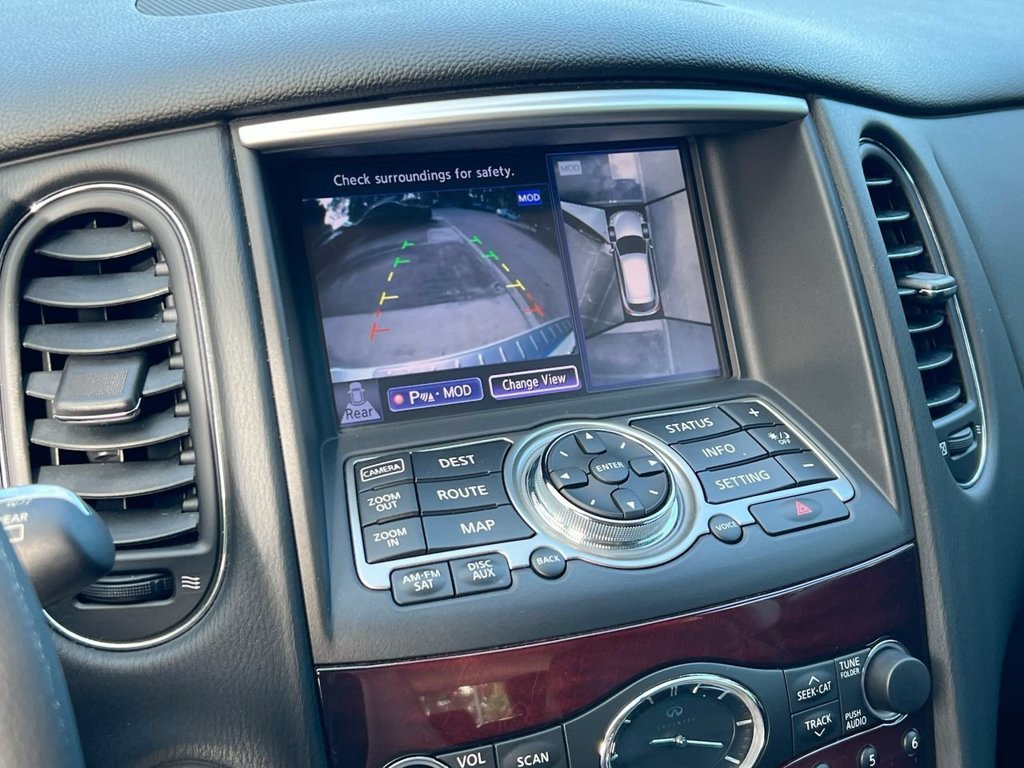 Used 2017 INFINITI QX50 2WD w/ Technology Package image 16