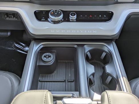 Certified 2026 Ford Expedition Max Active AWD/4WD image 19