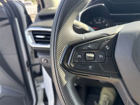 Used 2021 Chevrolet TrailBlazer LT image 16