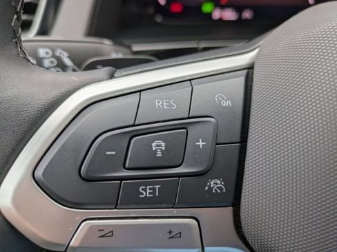Certified 2025 Volkswagen Atlas Peak Edition SE AWD/4WD image 29