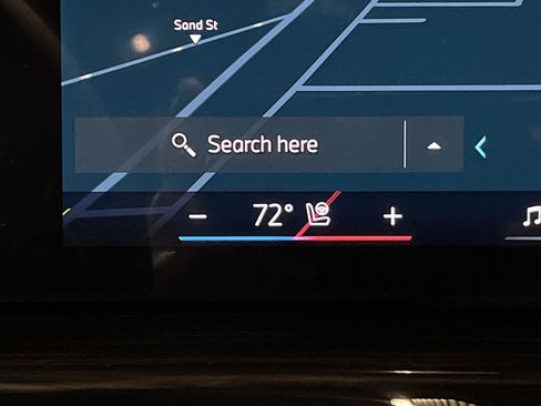 Used 2026 BMW X7 xDrive40i image 19