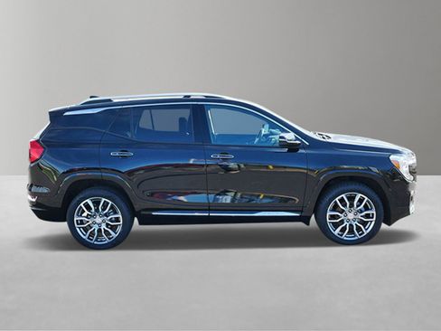 Used 2023 GMC Terrain Denali AWD/4WD image 3
