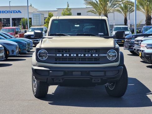 New 2026 Ford Bronco Big Bend image 3