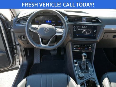 Certified 2023 Volkswagen Tiguan SE image 21