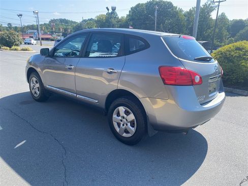 Used 2014 Nissan Rogue S FWD image 4