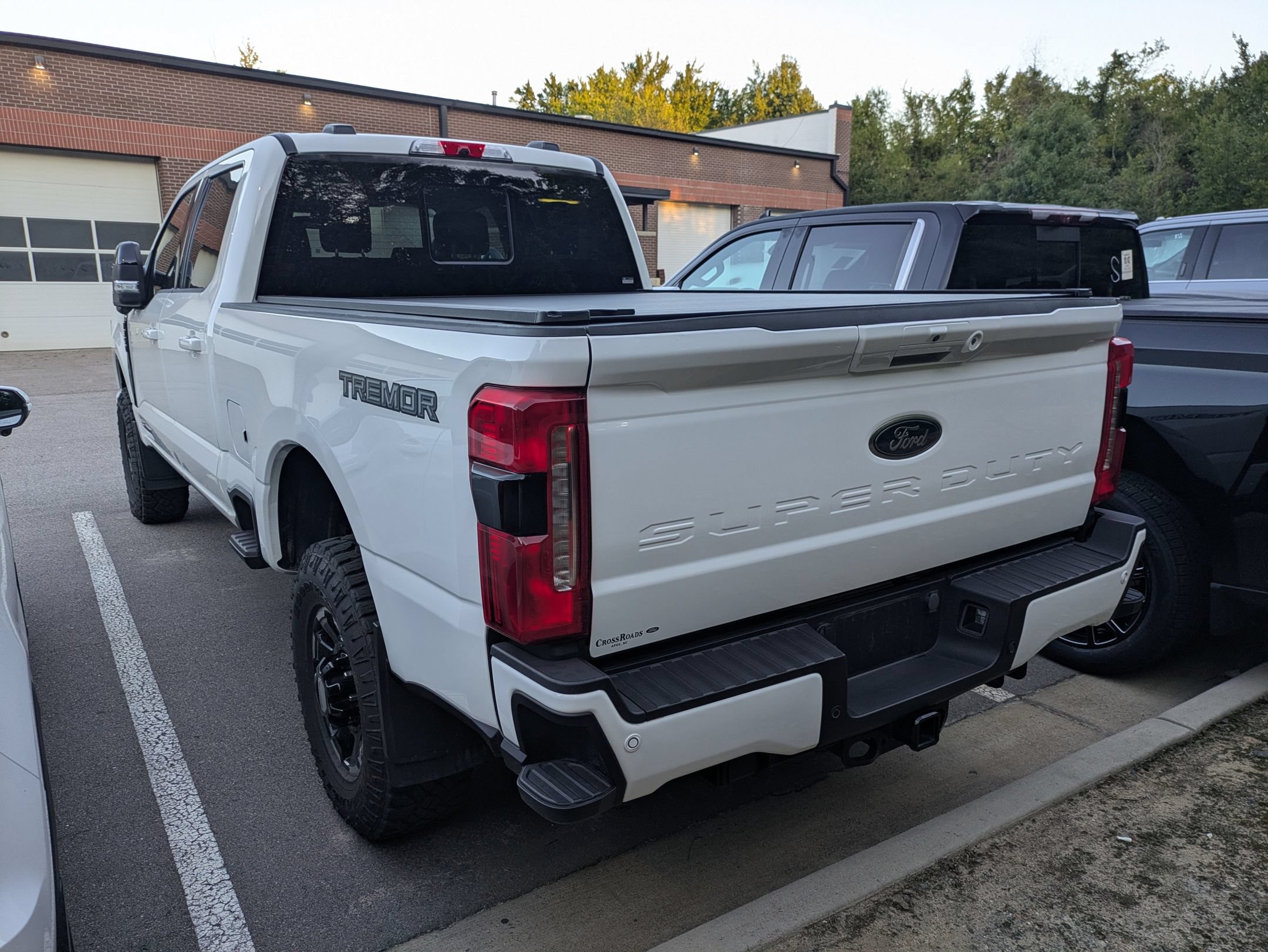 Certified 2025 Ford F350 Lariat w/ Lariat Ultimate Package AWD/4WD image 4