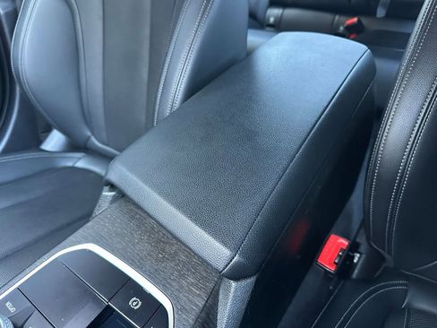 Used 2023 BMW 330i Sedan w/ Driving Assistance Package image 44