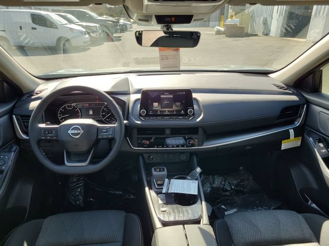 New 2026 Nissan Rogue SV w/ Cold Weather Package FWD image 22