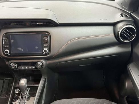 Used 2024 Nissan Kicks SR image 18